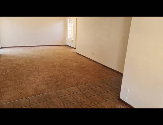 3 BEDROOM TOWNHOUSE FOR SALE IN BO-DORP